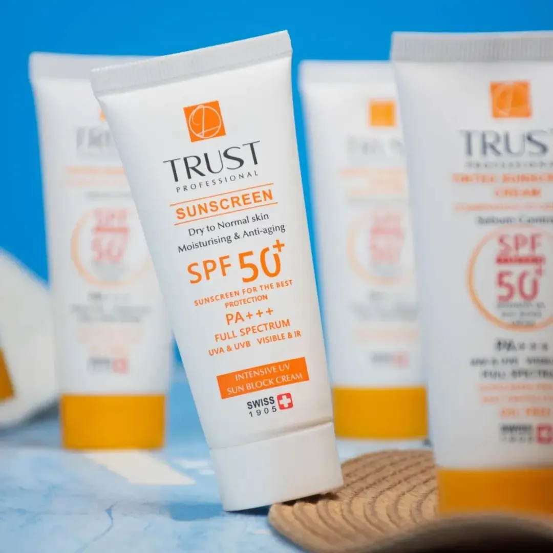 کرم ضدآفتاب رنگی و ضدپیری تراست مخصوص پوست خشک تا نرمال